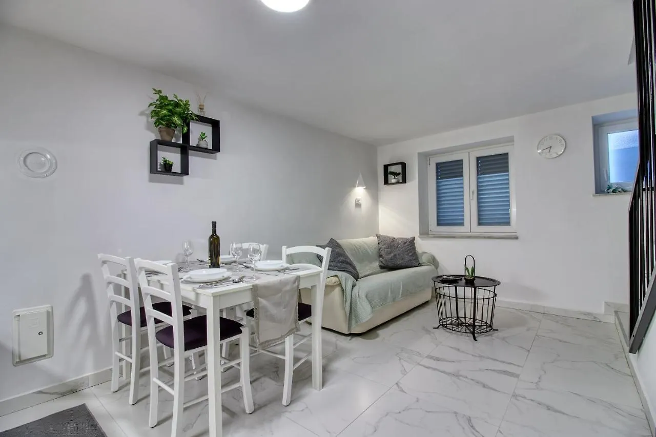 Holiday Home Volta Rakalj Croatia